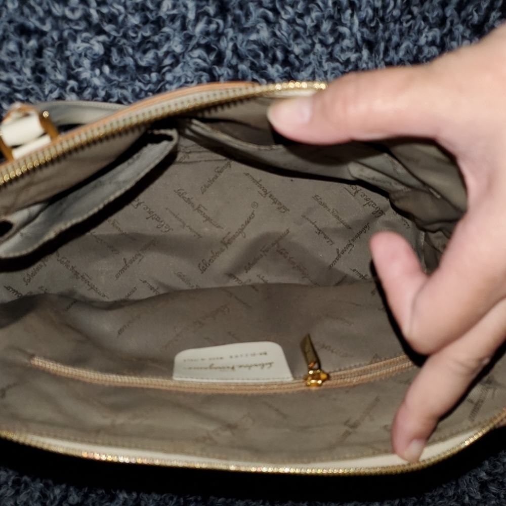 Salvatore Ferragamo Tote/Handbag - Picture 4 of 15